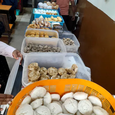 Manny's Cafe Cuncolim Goa